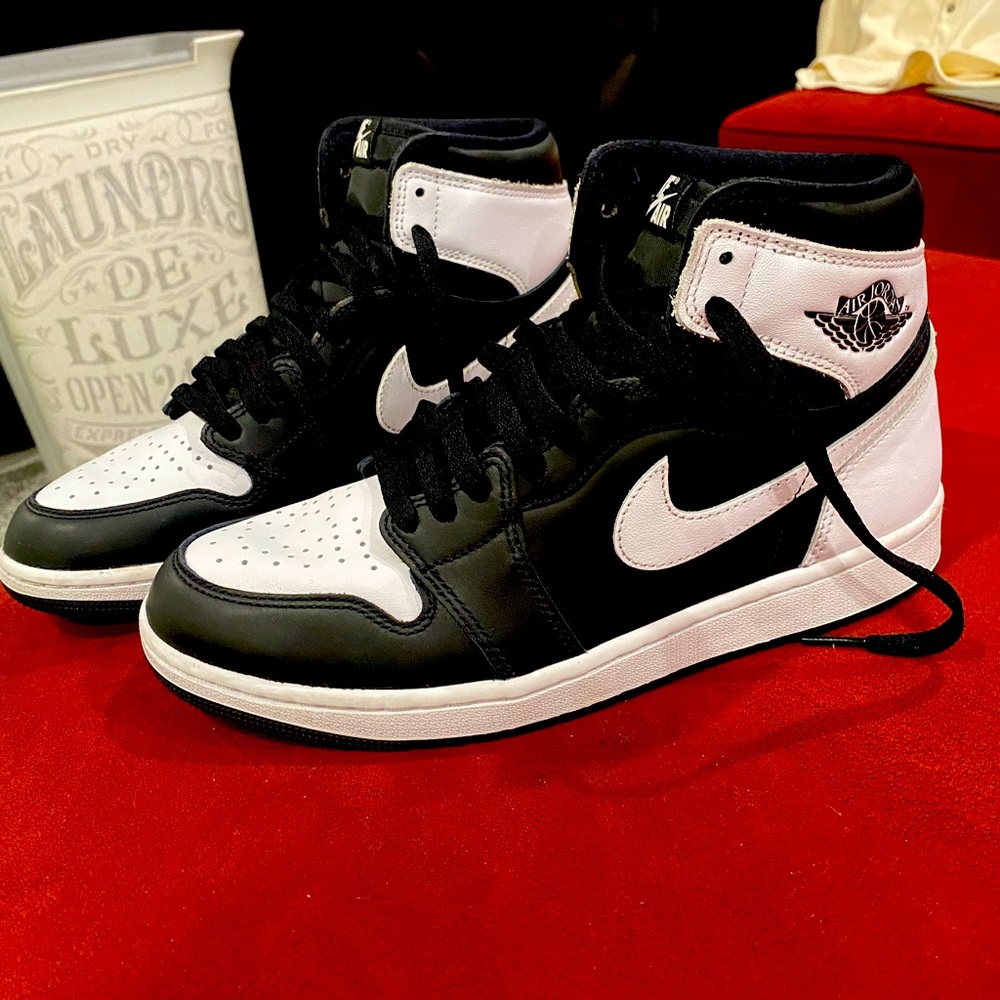 Jordan 1 Retro High OG size 9
